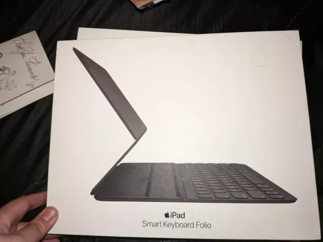 Apple Smart Keyboard Folio for 12.9-inch iPad Pro 6th Gen. - US English
