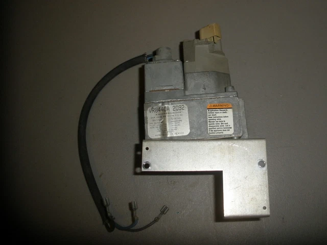 HONEYWELL FURNACE CONTROL Gas Valve Replaces VR800A1012 VR800A 1012 $177.95  - PicClick