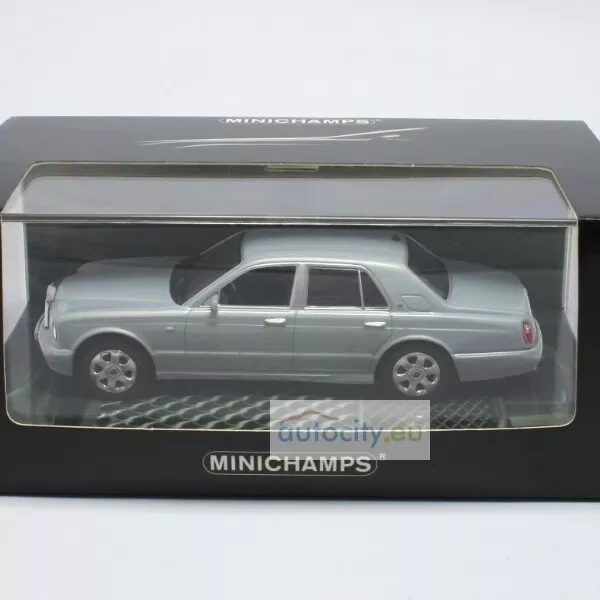 Minichamps Bentley Arnage Red Label Light Blue Metallic 436139001