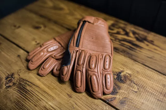 Brown leather ribbed retro motorcycle gloves, bobber café racer brat scrambler