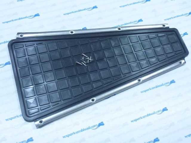 KIT TAPPETINO E LISTELLI E VITI PIAGGIO VESPA PX 1^ SERIE Vesparicambisud