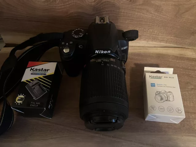 Nikon D D3000 10.2MP 55-200mm 1:4-5.6G ED AF-S DX VR Nikkor Digital SLR Camera