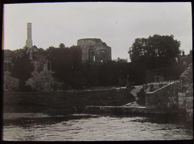 Glass Magic Lantern Slide CASTLE AT CHRISTCHURCH C1900 PHOTO DORSET