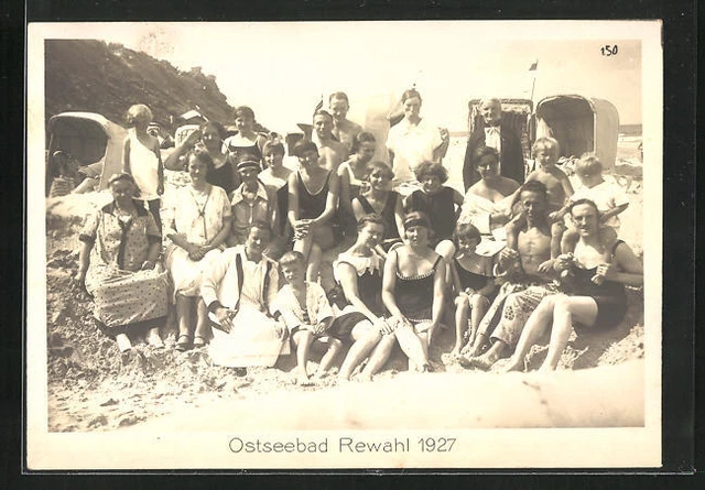Foto-AK Rewahl, Urlauber im Ostseebad 1927