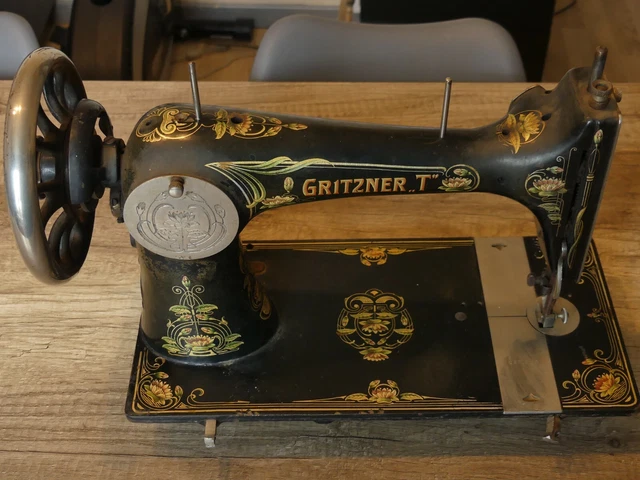 ANCIENNE PETITE BIGORNE forgée avec marquage EUR 75,00 - FR