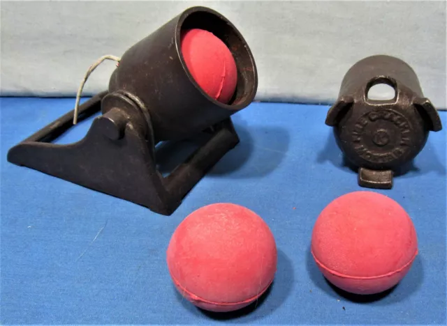 Set of 2 Rubber Balls for Kilgore Fire Cracker Cannon & Mortar