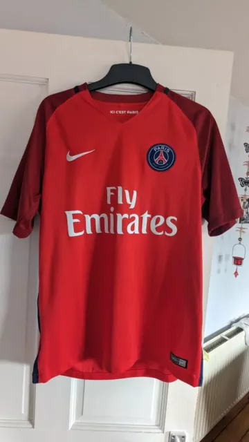 Classic Football Shirts on X: Paris Saint-Germain 2006 Away by Nike 🇫🇷  The Louis Vuitton shirt. Hitting the site on May 11th!   / X
