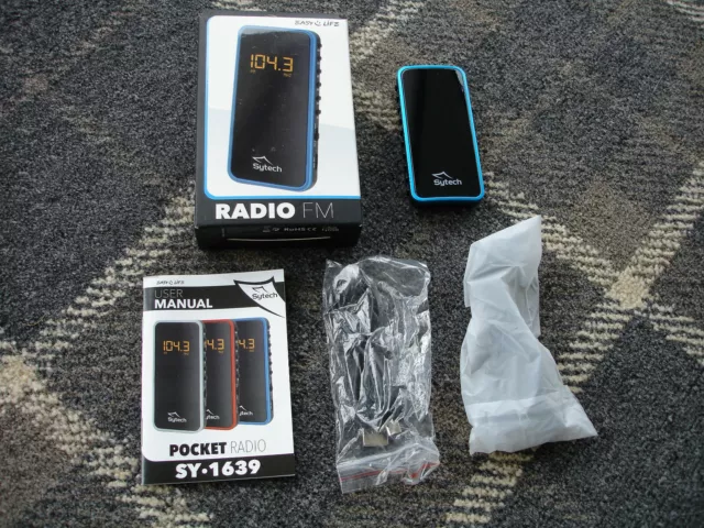 Sytech SY-1639 - Radio FM portable avec lecteur MP3