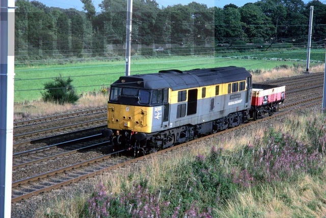 35MM SLIDE BR British Rail Diesel Loco Class 31 31233 Winwick 1993 Orig ...
