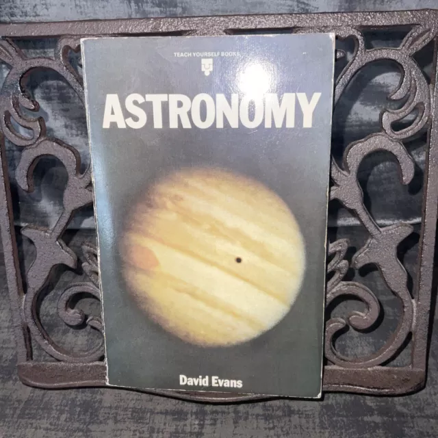 Astronomy By David Evans Teach Yourself Books PB 1975 Hodder & Stoughton