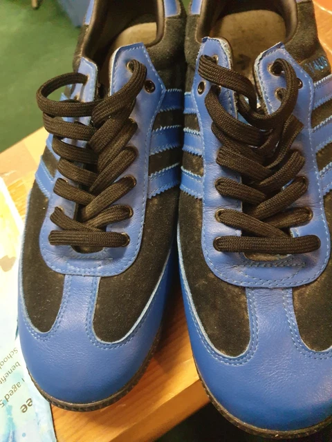 ADIDAS DIE MARKE Mit Den Blue 3 Stripes Size 9 V4UGH4NY 30.00