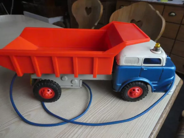 Blechspielzeug , Gama , alter LKW Kipper 298 mit Fernsteuerung und Blinklicht