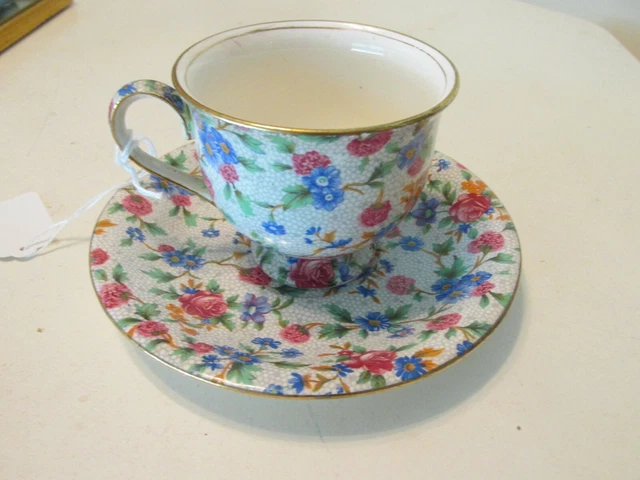 Beautiful Vintage ROYAL WINTON England Old Cottage Chintz Tea Cup Set