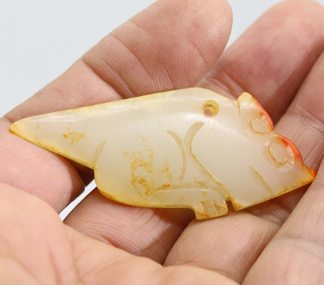 Collection ,-carved Chinese HeTian white jade beast amulet pendant D613