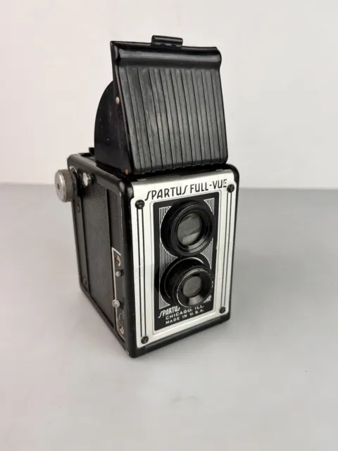 Vintage Spartus Full-Vue Box Camera 120 Film Top View Chicago Made In The USA