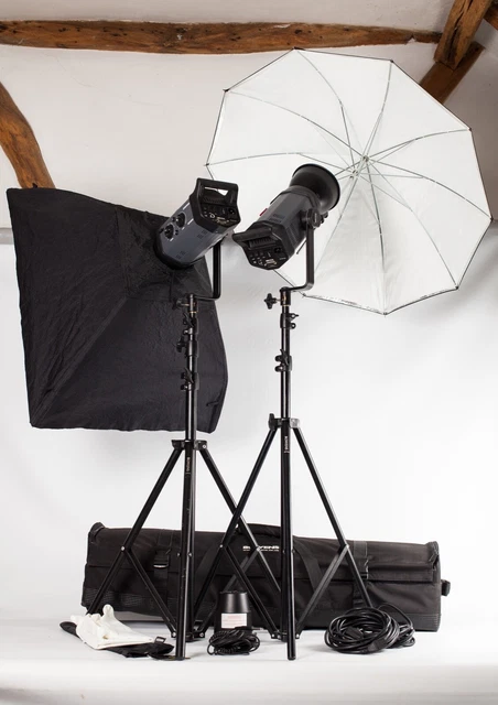 Bowens Esprit Gemini GM500. Conjunto de flash de 2 cabezales + soportes, softbox, brolly, estuche +