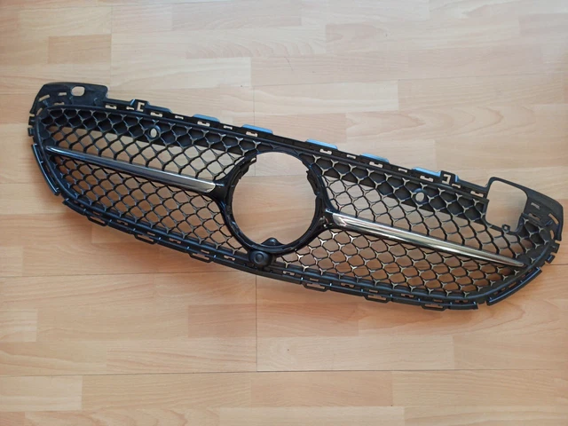 Mercedes C Klasse Khlergrill