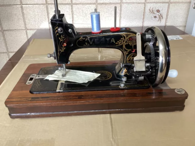 Vintage Antique Vesta Saxonia Hand Crank Sewing Machine