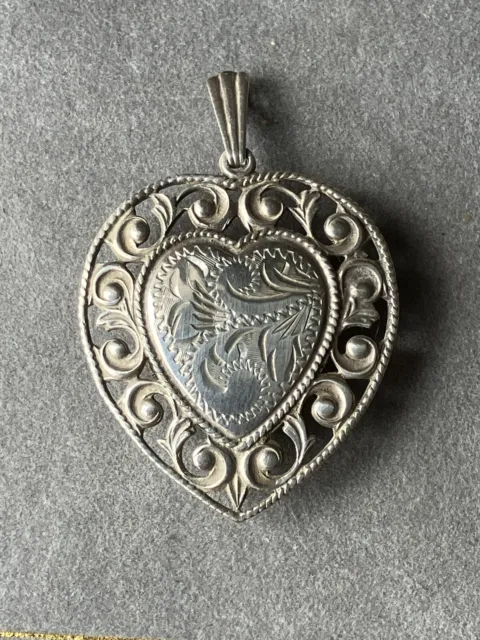 Lovely Vintage Solid Silver Ornate Heart Locket Pendant