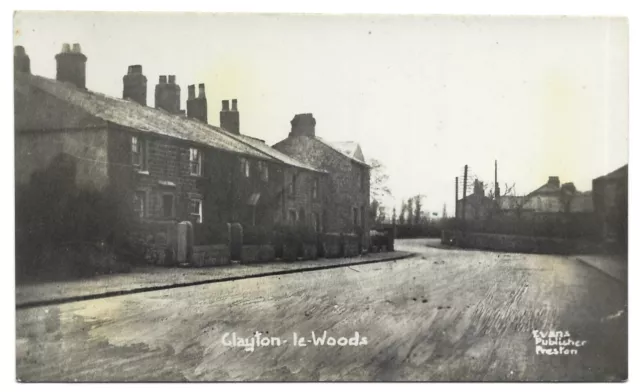 Clayton Le Woods - Postcard - Unused - Near Leyland - Preston (L1)