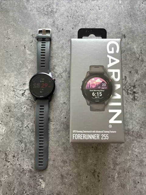 Garmin Forerunner 255 Music 45 mm Schwarzer Gehäuse und Armband GPS Smartwatch -