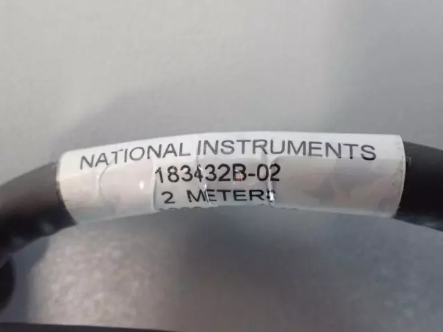 183432B02 - NATIONAL INSTRUMENTS - 183432B-02 / Câble de 2M USED 3