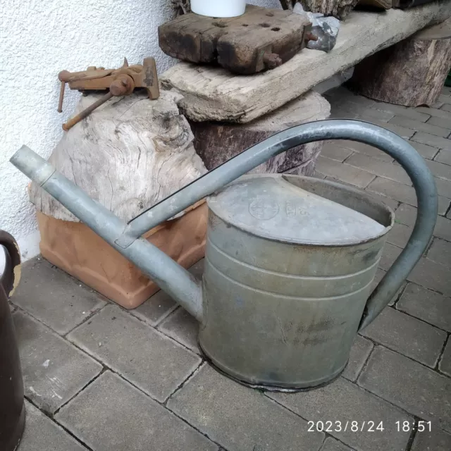 alte BAT Gießkanne Zinkkanne 7,5 Liter nur Deko