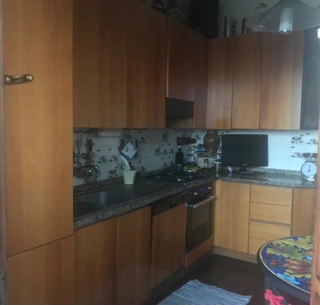 cucina componibile usata ottimo stato con piano di marmo granito