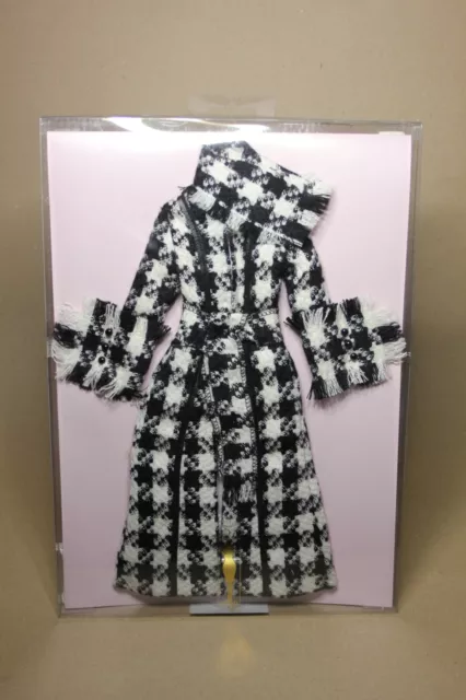 Tonner Tyler "Checker Bold Coat" Boutique item for 16" doll