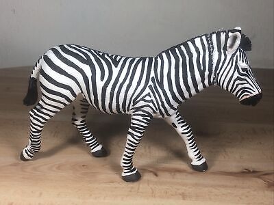 Safari Zebra Figurine Wildlife Wonders Animal Home Decor 2007 #111489 9” L NWT