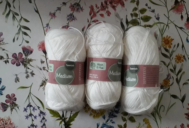 3 Grosses Pelotes De Laine Alison Et Mae Medium