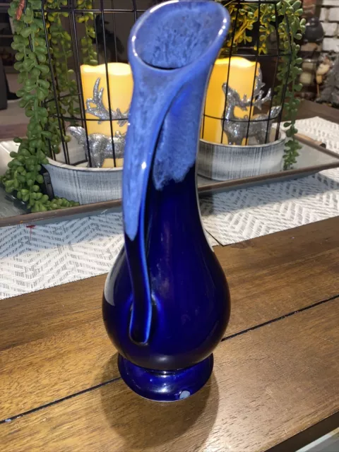USA Art Pottery Ewer Bud Vase Blue Drip Glaze Iridescent 8 1/2” Mid Century Cpic 2