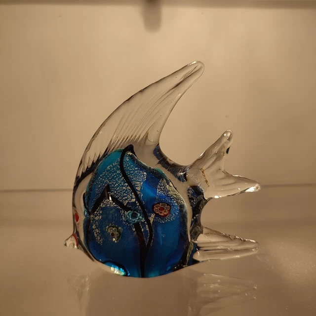 Bellissimo pesce  vetro Murano murrine