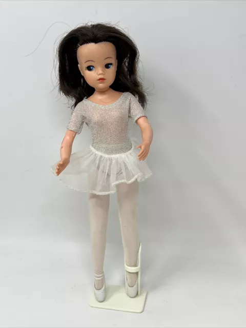 Vintage Brunette SINDY DOLL Ballerina With Outfit And Stand