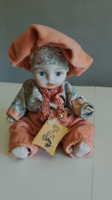 R dipinta a mano bambola porcellana biscuit capodimonte vintage D 