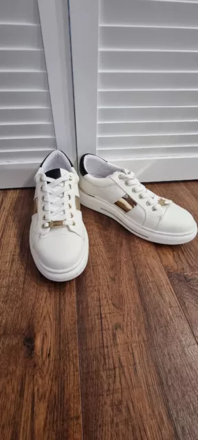 Carvela on sale jagger trainers