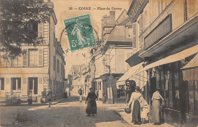Cpa 58 Cosne Place Du Carroy