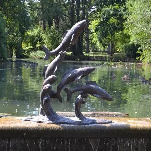 Large Freestanding Leaping Fish Garden Sculpture - Aluminium Outdoor Ornament