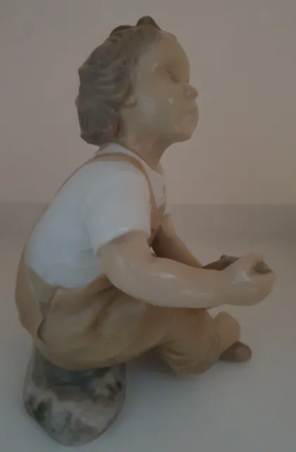 B&G Bing Grondahl Boy with Shoe 'Help Me Mum'  #2275 EC Vintage Denmark Figurine