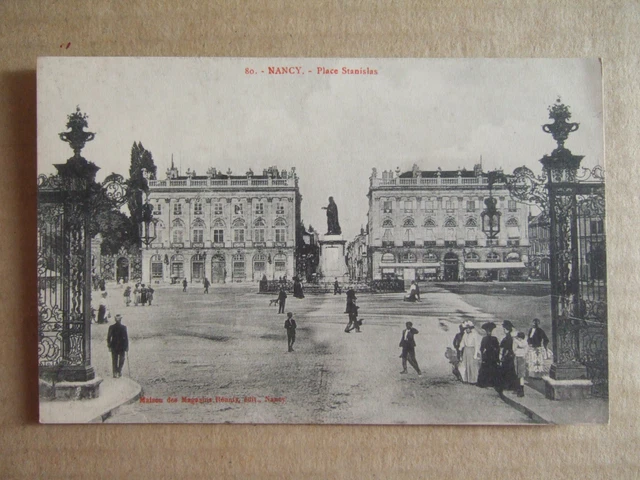 Cpa Nancy (54) Place Stanislas - Animee - Maison Des Magasins Reunis.