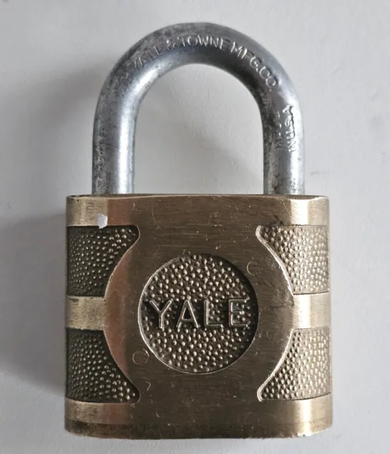 Vintage Yale & Towne Brass Padlock Super Pin Tumbler NO Key Used Lock