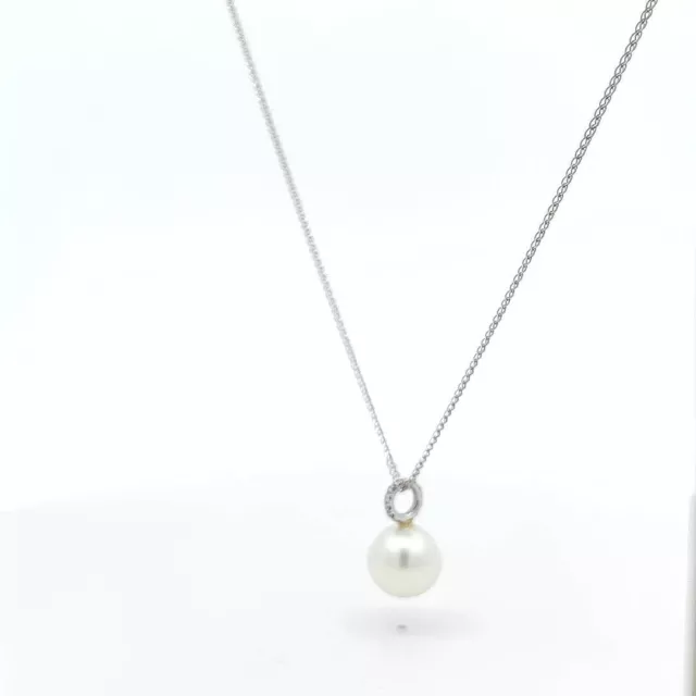 collana in oro bianco con perla australiana bianca e diamanti