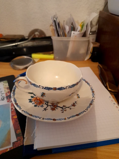 Ancienne Grande Tasse Gien - Scène De Chasse Signée - Rare Pièce De Collection