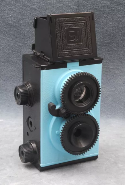 Recesky Plastic 35Mm Film Twin Lens Reflex Film Camera, Assembled