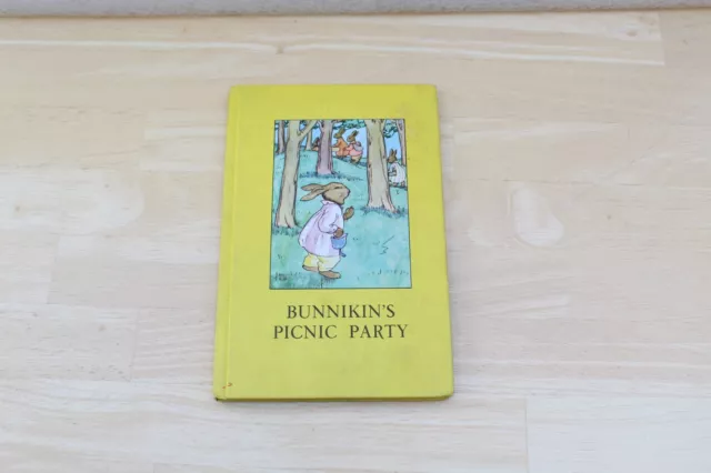 Bunnikin's Picnic Party Ladybird Book Series 401 2'6