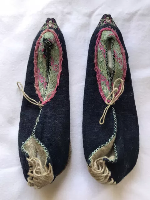 Antique Chinese Woolen Embroidered Lotus Bound Feet Shoes/Slippers