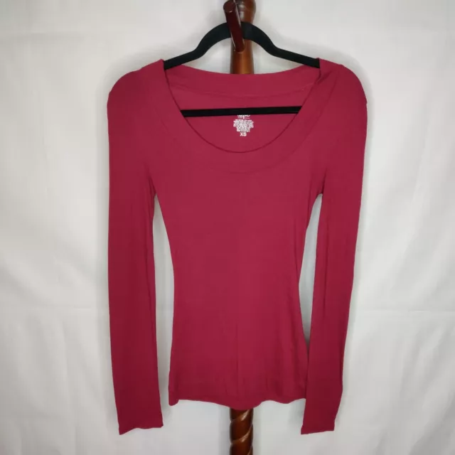 Mossimo women's size XS fitted t-shirt maroon scoop neck long sleeves