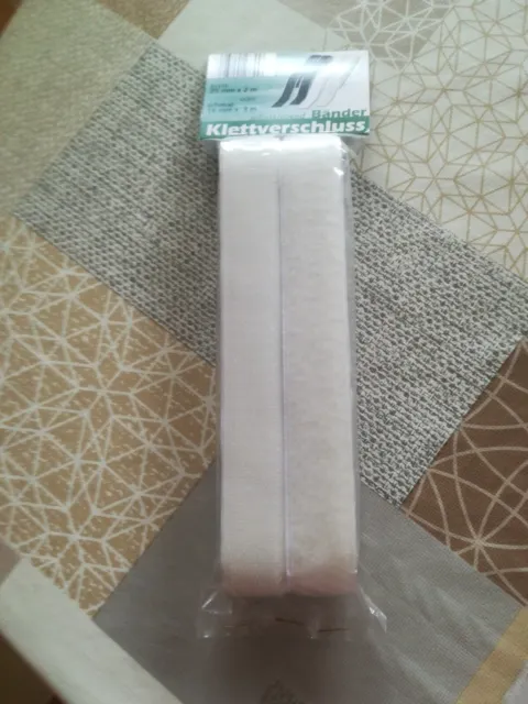 Selbstklebendes  Klettband                 weiß, 2 m Länge,2,5 cm Breite