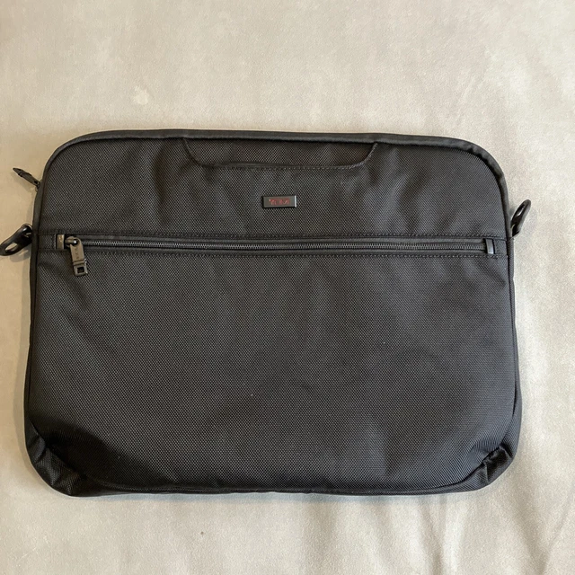 NWOT - TUMI - Ballistic Nylon Slim Padded - COMPUTER SLEEVE/BAG - Shoulder Strap