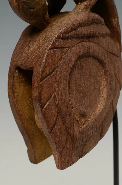 Early 20th Century, A Pair of Burmese Wooden Textile Tools in The Form of Bird 7